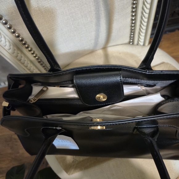 Time & Tru Maxwell Satchel, Black faux leather top handles inside zip pockets - Picture 12 of 16